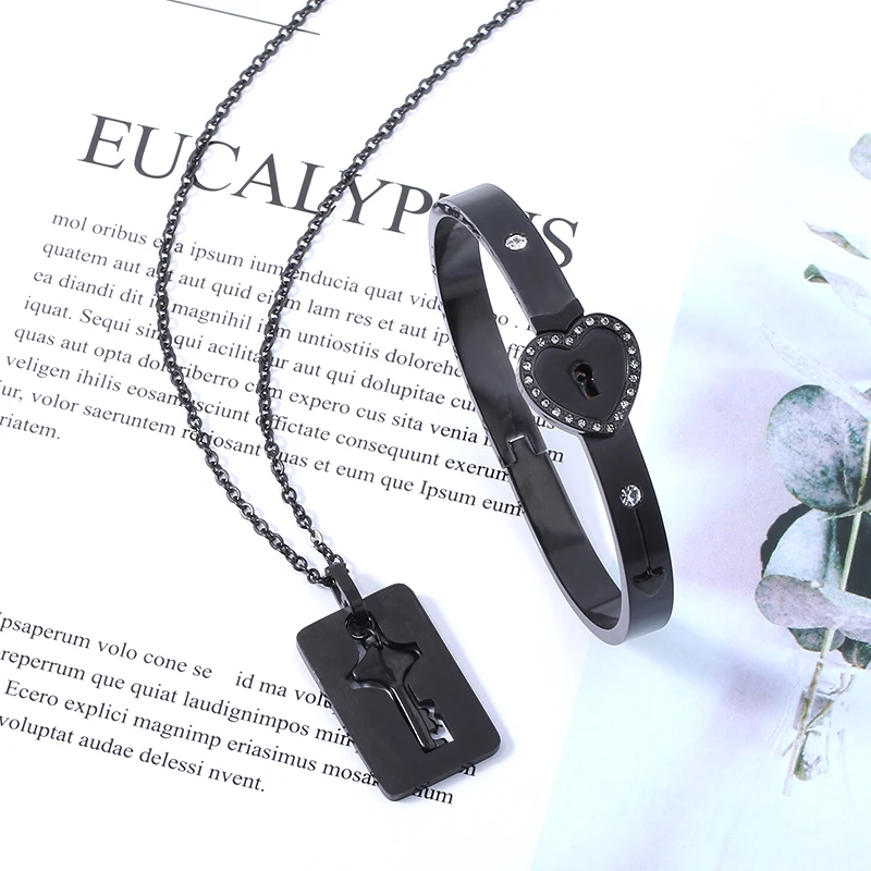 

Matching Puzzle Couple Key Pendant Necklace And Heart Lock Bracelet for Women Men Romantic Jewelry Gift