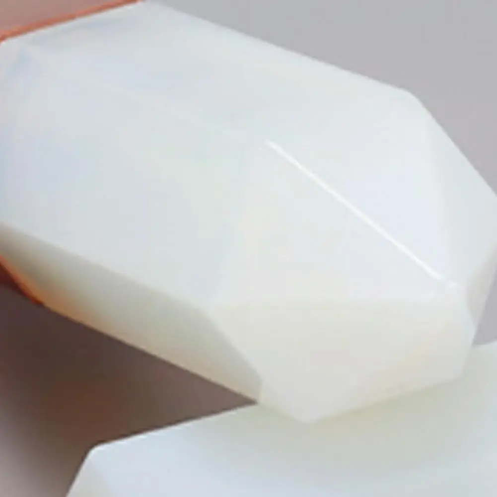 

New Small Natural Jade Roller Massage With Crystal Column Essential Scraping Massage Tools Bottle Skin Firming Oil B N3l0