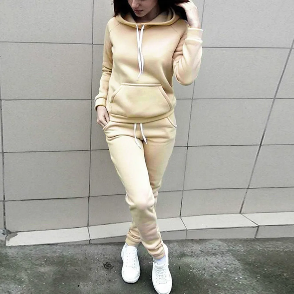 Женский пуловер с капюшоном и карманами комплект из свитера брюками спортивный