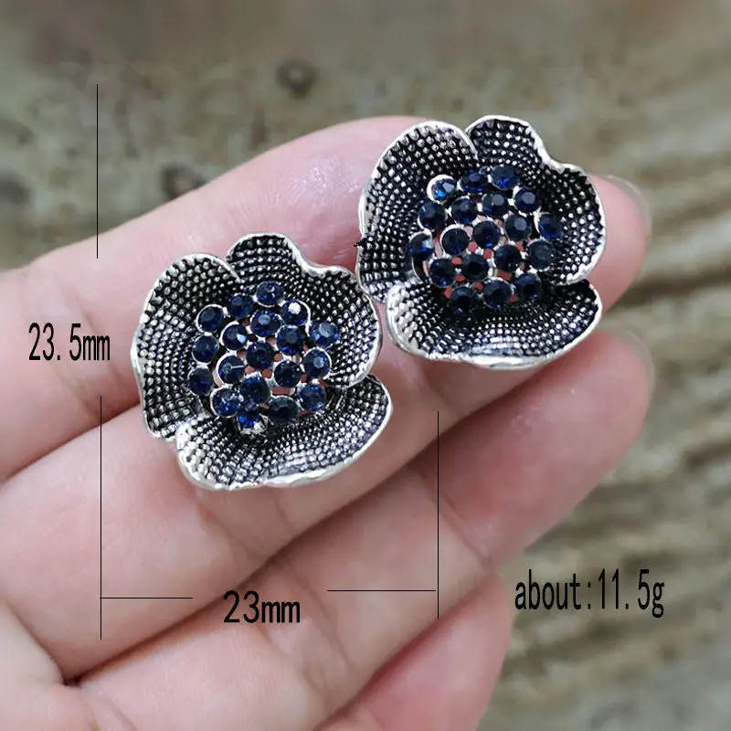 Женские серьги-гвоздики с большими цветами корейский стиль