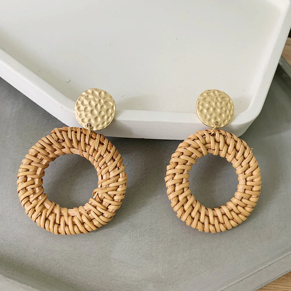 Metal circle 2 Bohemia Wicker Rattan Knit Earrings Ethnic Wood Bamboo Weaving Geometric Circle Statement Drop Earrings for Women Jewelry - Окраска металла: Metal circle 2