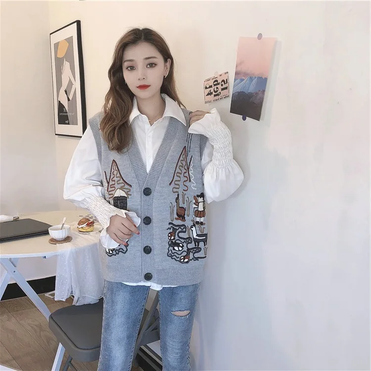 

Machine Embroidery V-neck Sweater Vest Female 2020 Autumn New Style Women's Knitted Sleeveless Cardigan Vest Ageing Wear