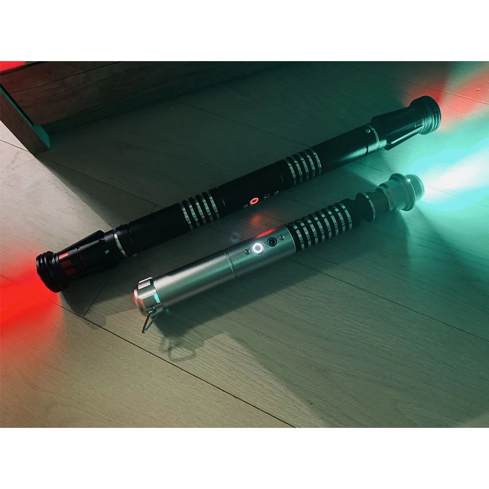 

Световой меч с эффектом звука, 19 цветов + 3 комплекта