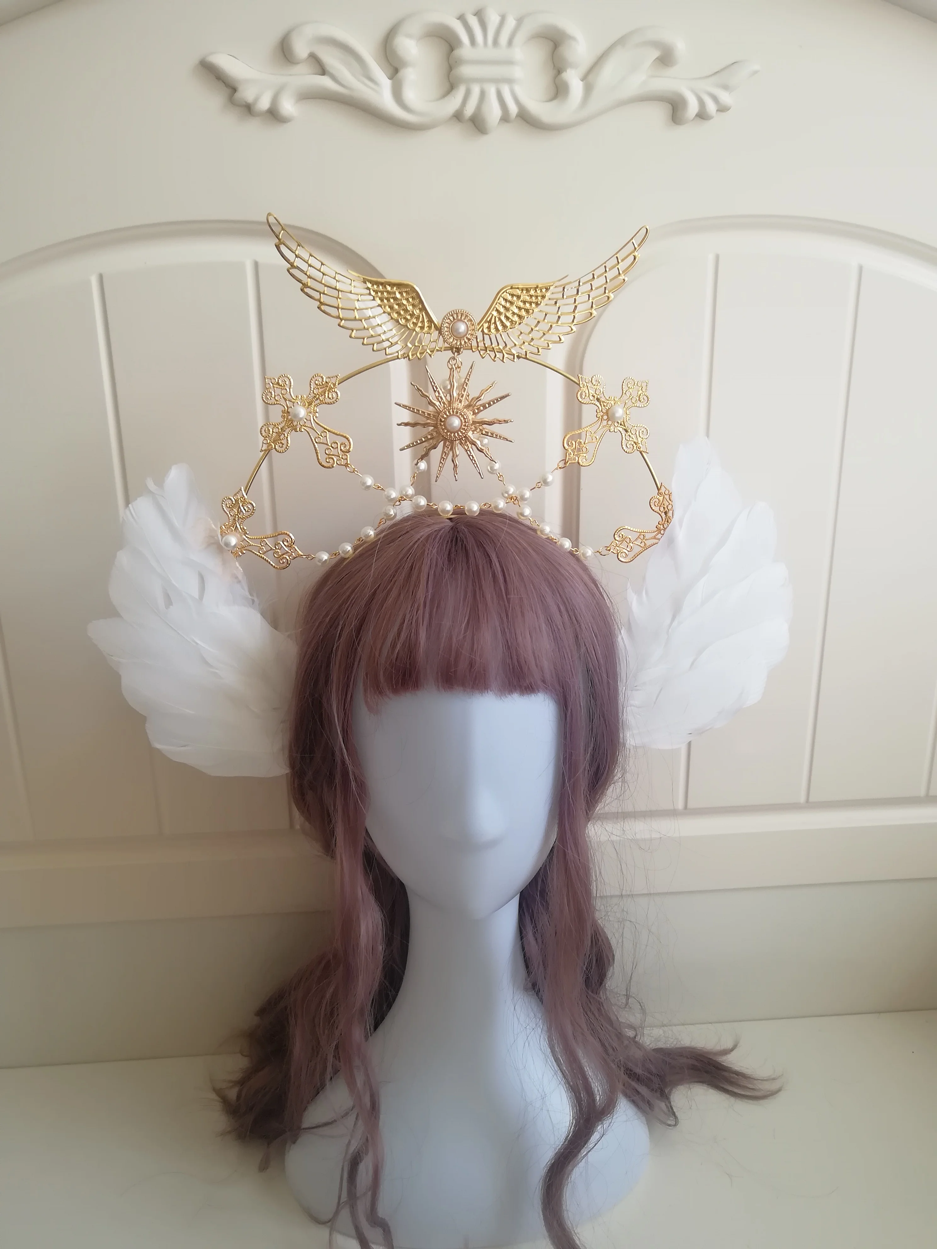 

Повязка на голову с крыльями ангела и перьев Аполлона, винтажная тиара в стиле барокко, с кисточками и бусинами, с крыльями Девы и солнца, тиа...