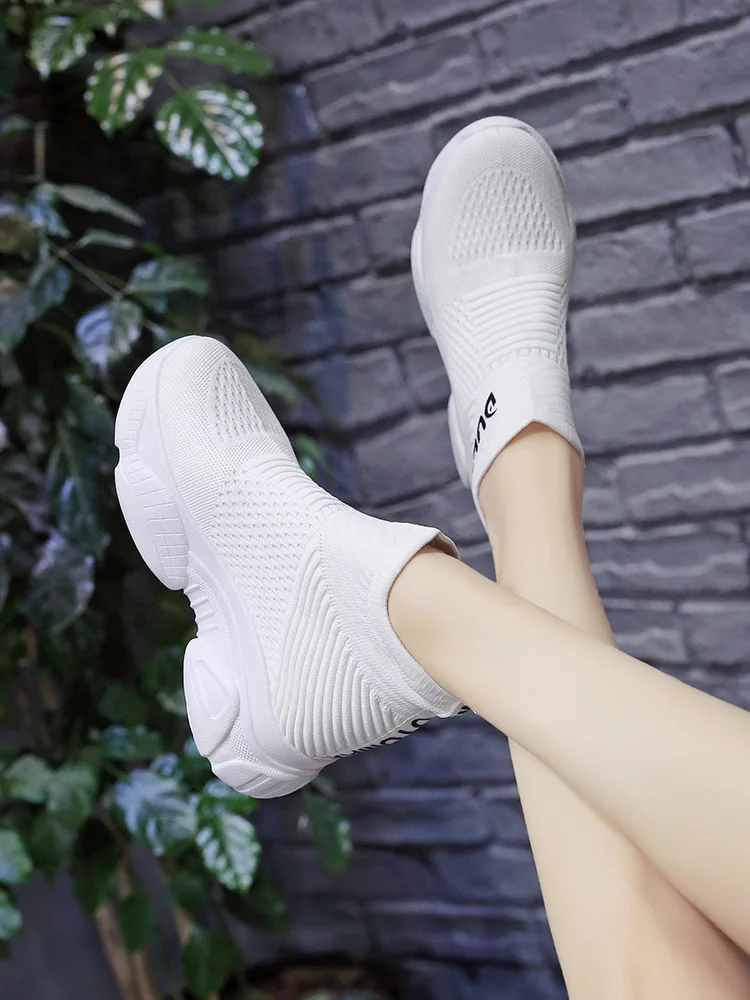 Женская повседневная обувь на платформе кружевные туфли высоком каблуке женские