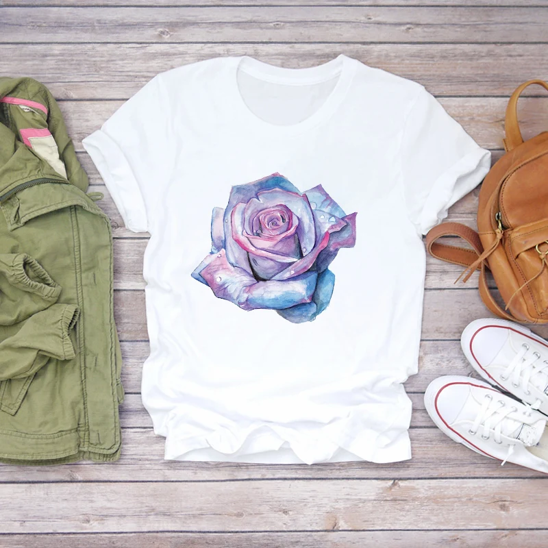 Женская футболка с цветочным принтом летняя акварелью и эстетическим