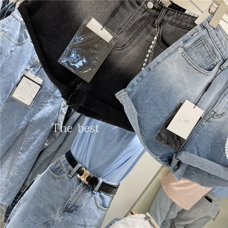 

2021 Summer Ladies Korean Style High Waist Slimming Fashion Chain Wide Leg Pants Women Loose Casual Gradient Color Denim Shorts