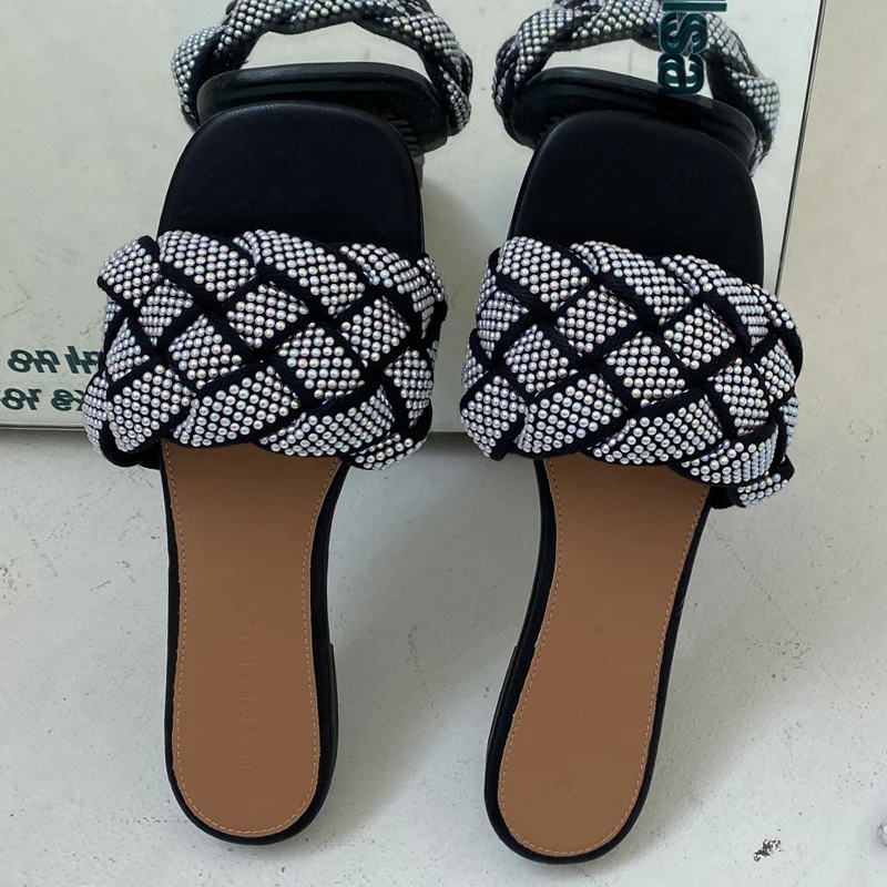

2021 Women Slippers Fashion Weave Pearl Flats Heel Slides Sandals Shoes Woman Casual Outdoor Beach Ladies Shoes Female Slippers