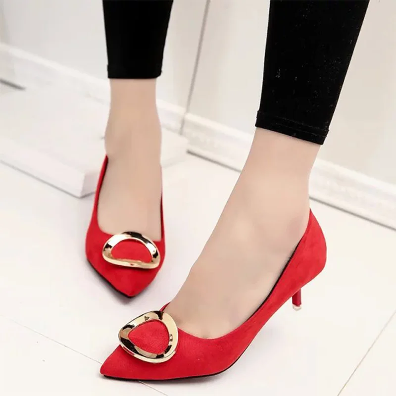 

Женские туфли-лодочки с острым носком, на низком каблуке