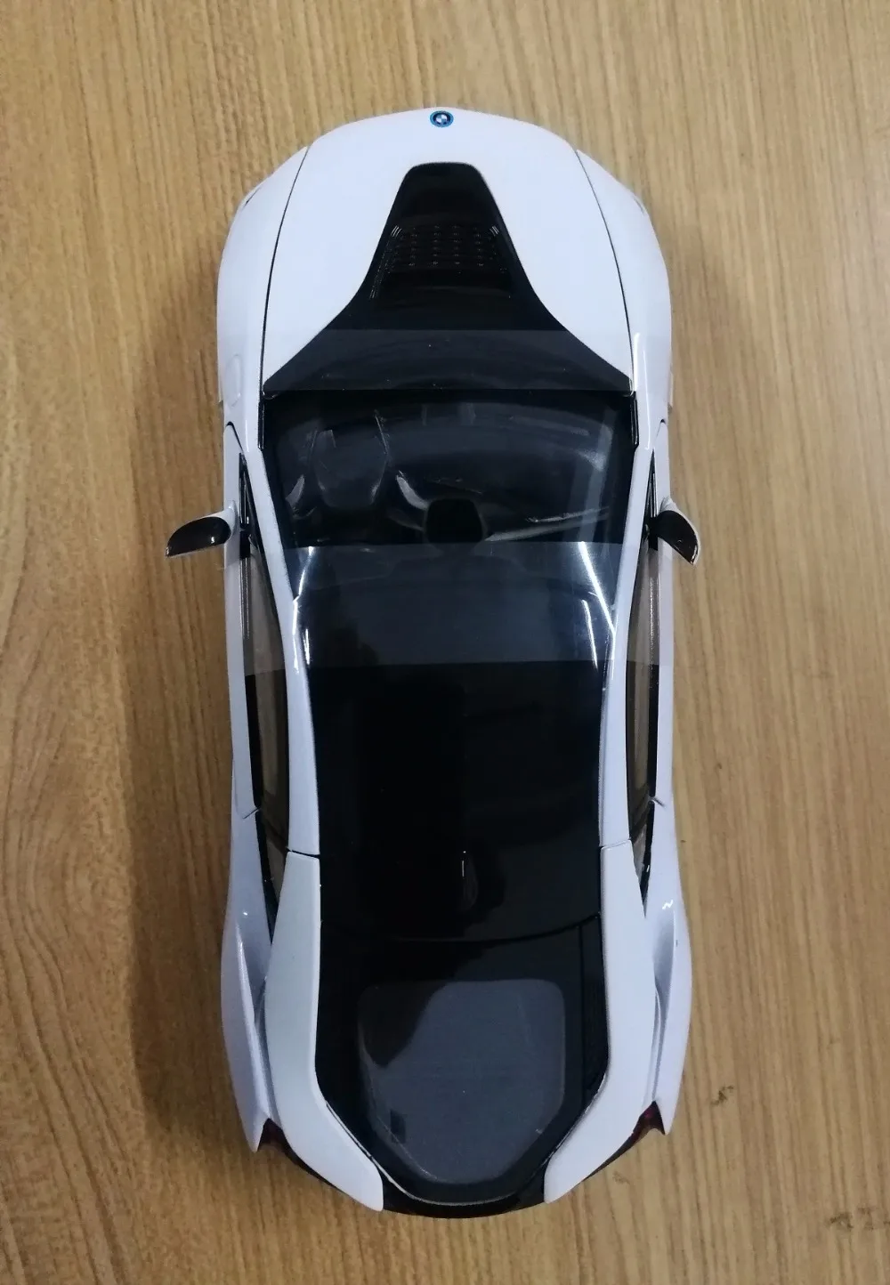 KD 1/24, Лицензированная модель автомобиля, DieCasts I8, концепция, спортивный автомобиль 19 см, без электроники, коллекция колес 3 с открывающимися дверцами