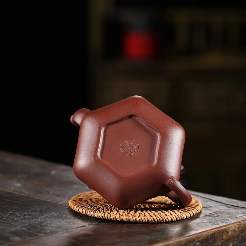 

Mixed batch of Liufang Qingguan teapot and kungfu tea set