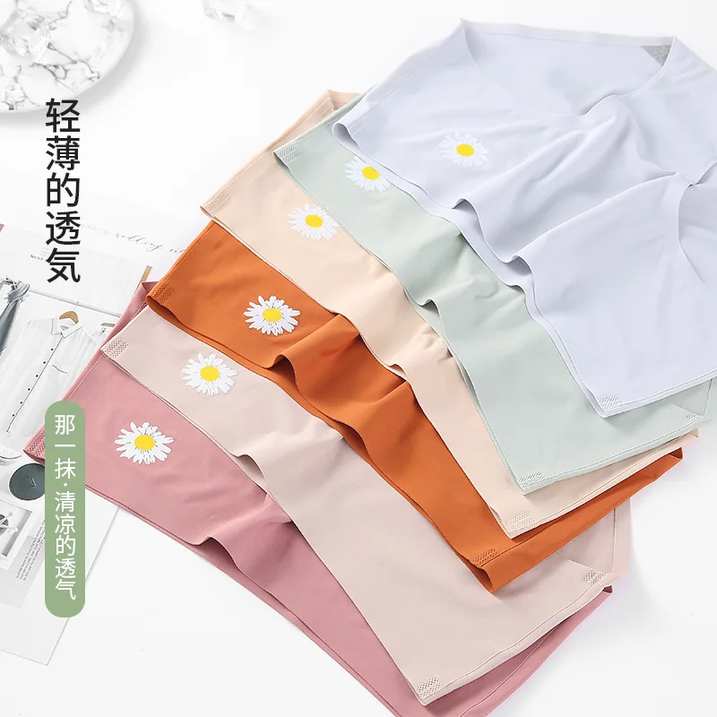 Нижнее белье женское из вискозного волокна однотонное дышащее со средней талией