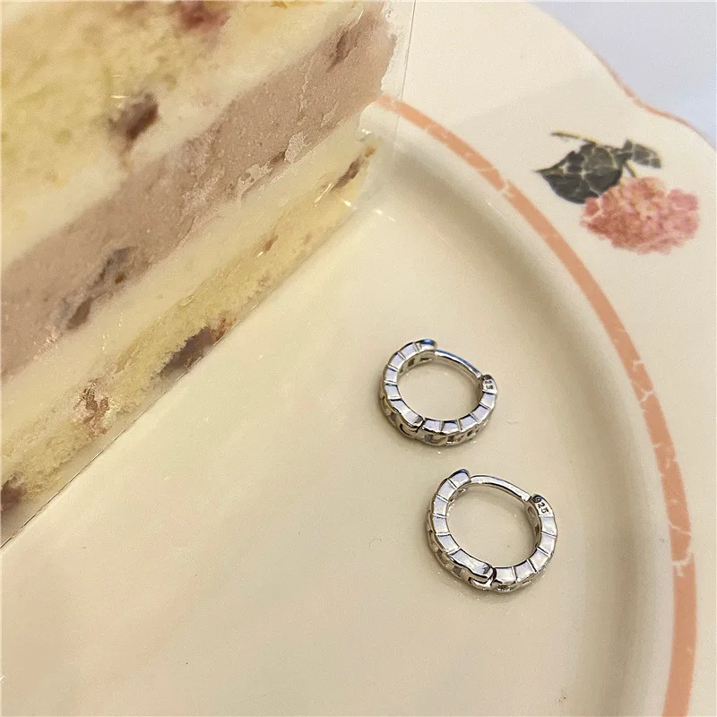 

New 2021 Tide Temperament Contracted INS Geometric Earring