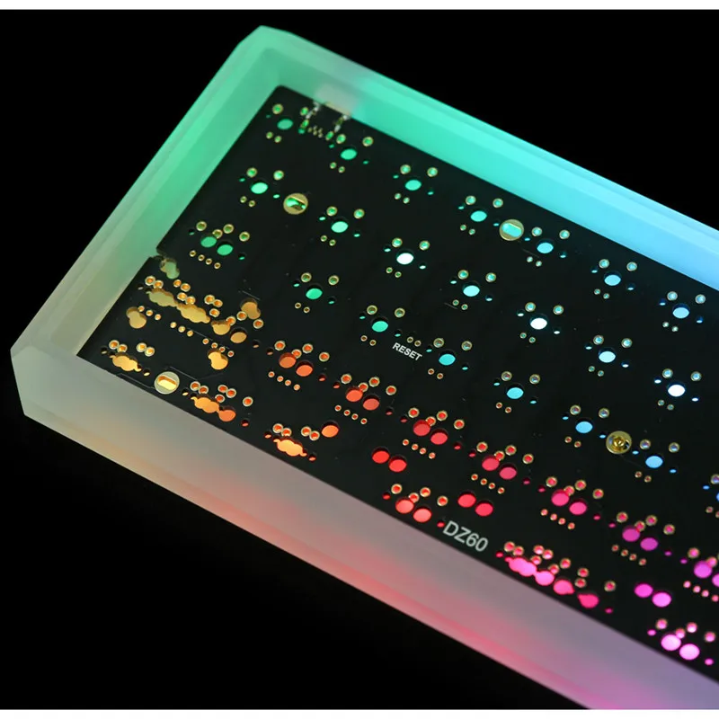 

KBDfans Five-Degree Customized GH60 DZ60 Frosted Acrylic RGB Translucent Mechanical Keyboard 60% Case