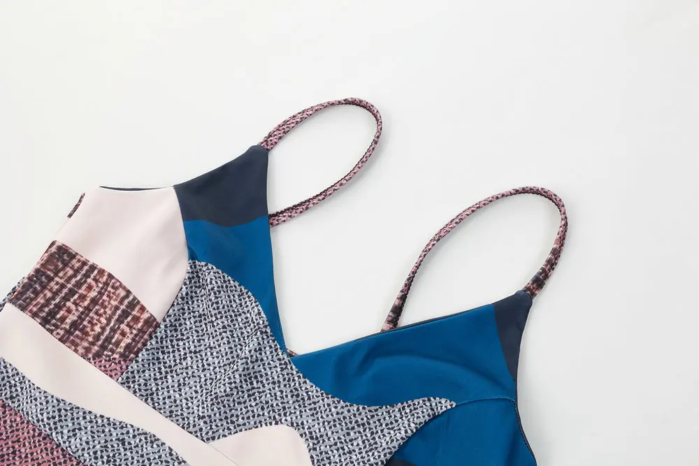 

Women's dress with pleats decoration sexy v low necked Halter print asymmetric dress fashion women's slim wrap hip party dress