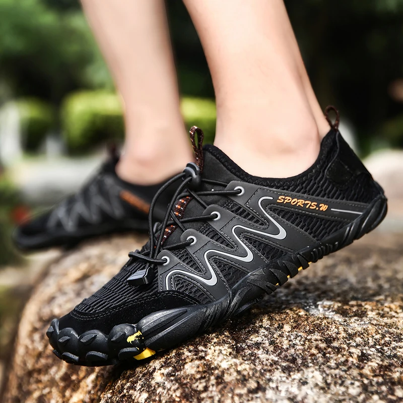 Barefoot Shoes Sneakers Men Shockproof Water Shoes Breathable Lightweight Beach Comfortable Upstream Hiking Shoe Waterproof Soft
