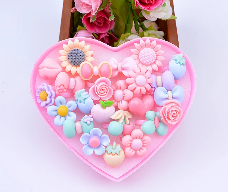 

50pcs/box 14mm Cute Cartoon Ring Mixed Color Plastic Ring Jewelry Kids Rings for Girls Resin Animal Flower Heart Craft Toys