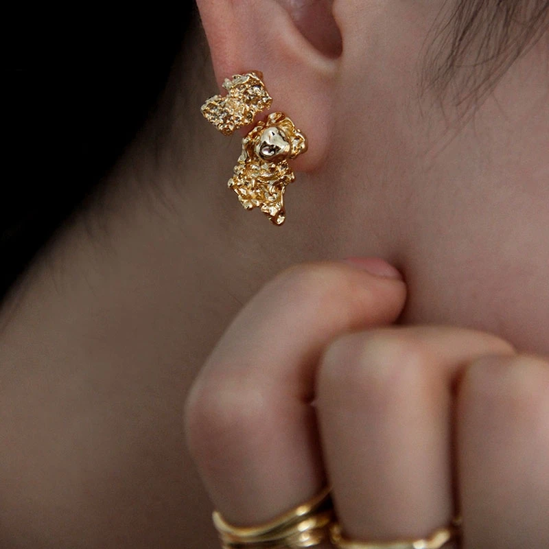 

Brass With 18k Gold Concave Wrinkle Stud Earrings Women Jewelry Party T Show Gown Runway rare Korean Japan Trendy INS