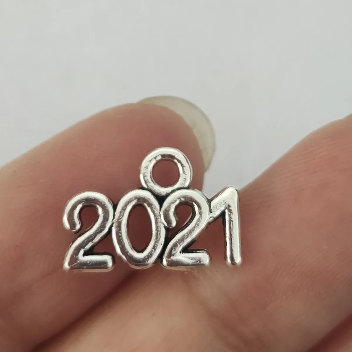 Объем 30 шт. номер 2021 амулеты античные с серебристым покрытием кулон 14х10 мм 0 5 г|charm