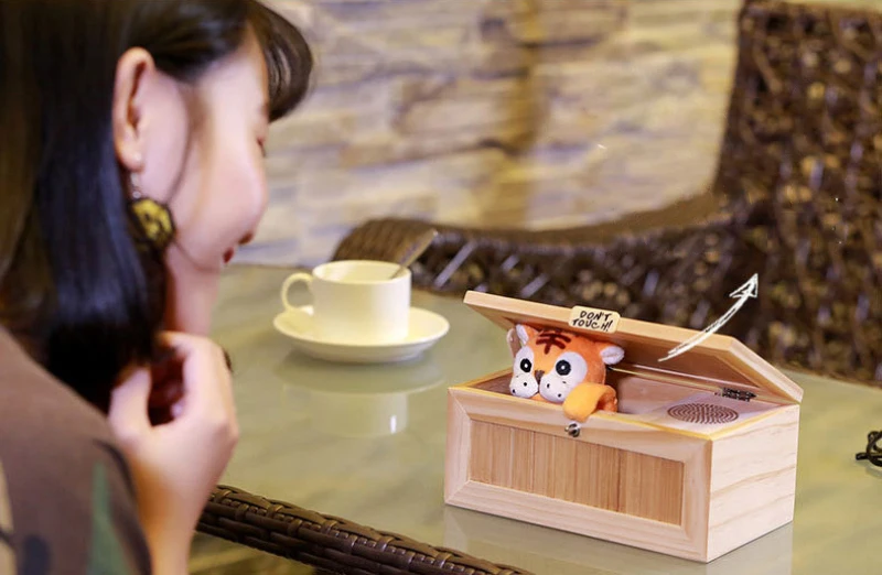 Wooden Electronic Useless Box Cute Tiger Funny Toy Gift For Children Boy And Girl Interactive Toys Sounding Christmas | Игрушки и хобби