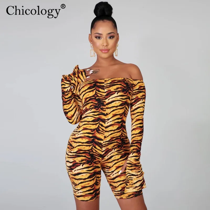 Chicology Тигр принтом принт с открытыми плечами разрезами по бокам расклешенные