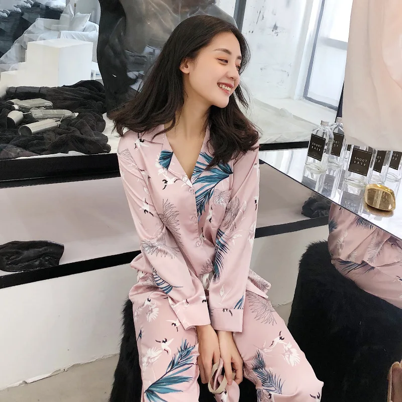 Женская Весенняя пижама с принтом журавлей атласная длинным рукавом женская из