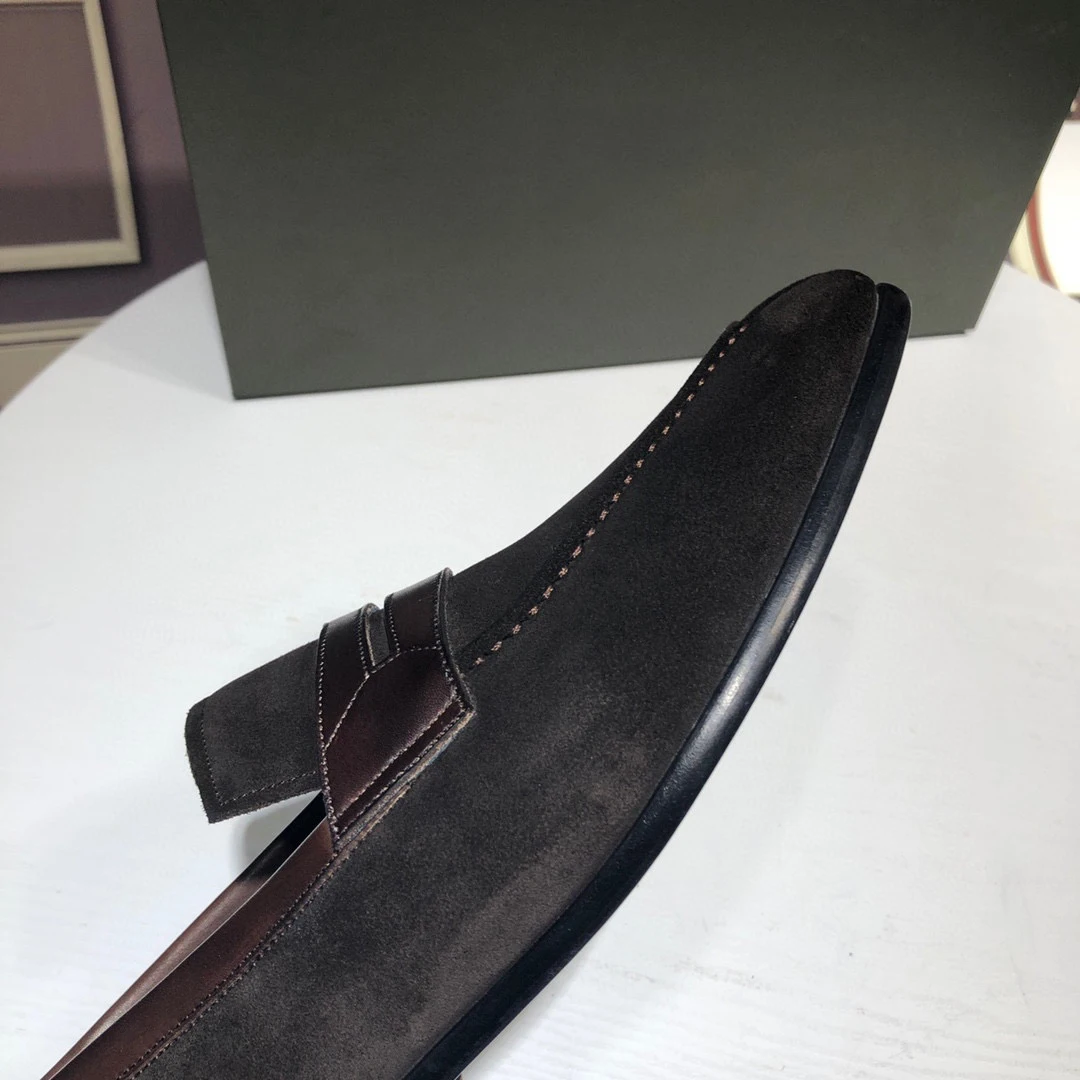 

Brand new luxury Andy loafers, with imported suede and Venezia leather for hand-rubbing and color-matching vamp