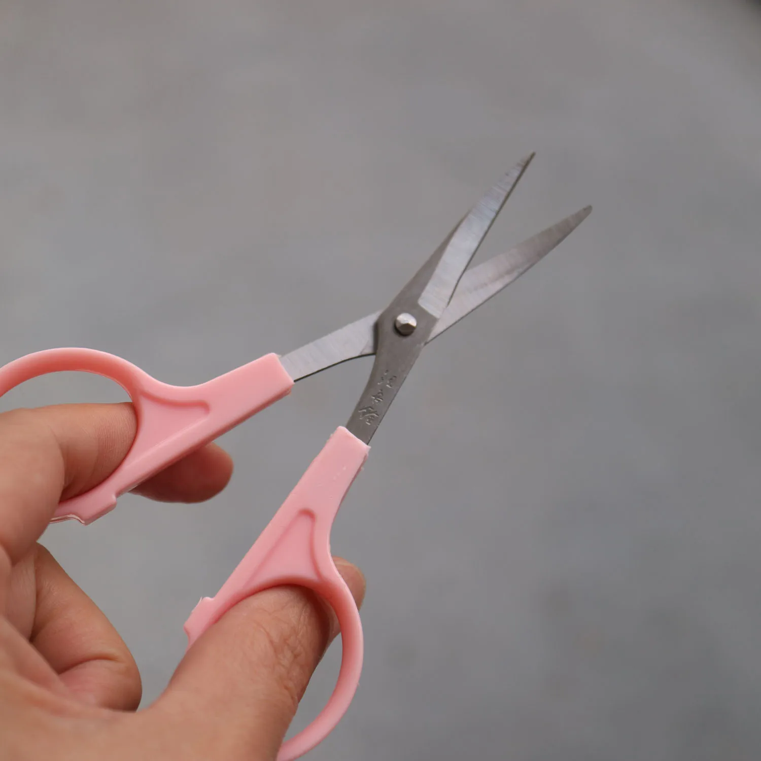 

4.5" Alice head scissors Bend embroidery sewing scissors tijeras de pajaro for cross-stitch yarn craft Tailor shear scissors
