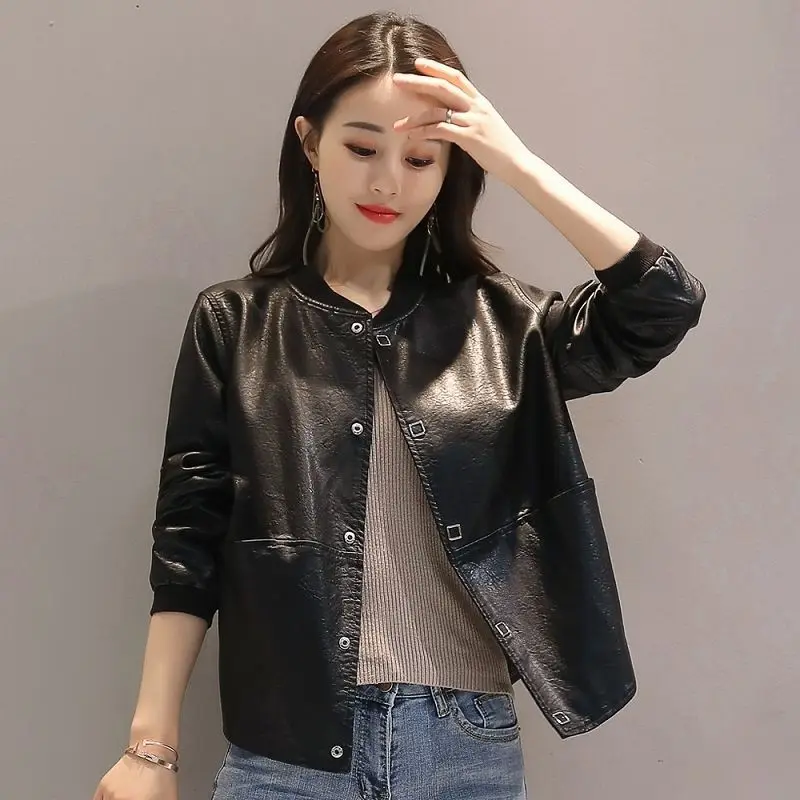 

Женская кожаная короткая куртка, укороченная куртка из искусственной кожи с воротником-стойкой в Корейском стиле, повседневная кожаная кур...