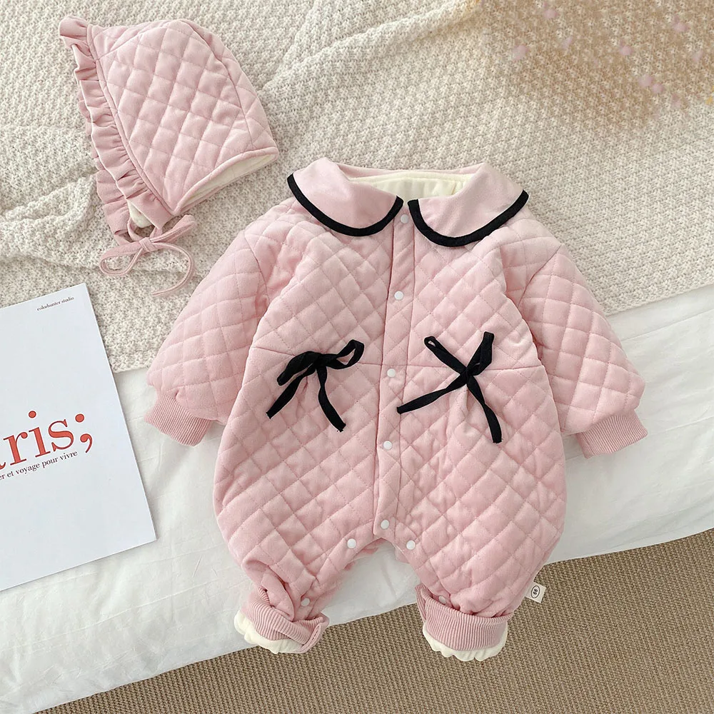 

Одежда для маленьких девочек зима 2022 бархатный теплый комбинезон с длинным рукавом для новорожденных однотонный Рождественский цельный ко...