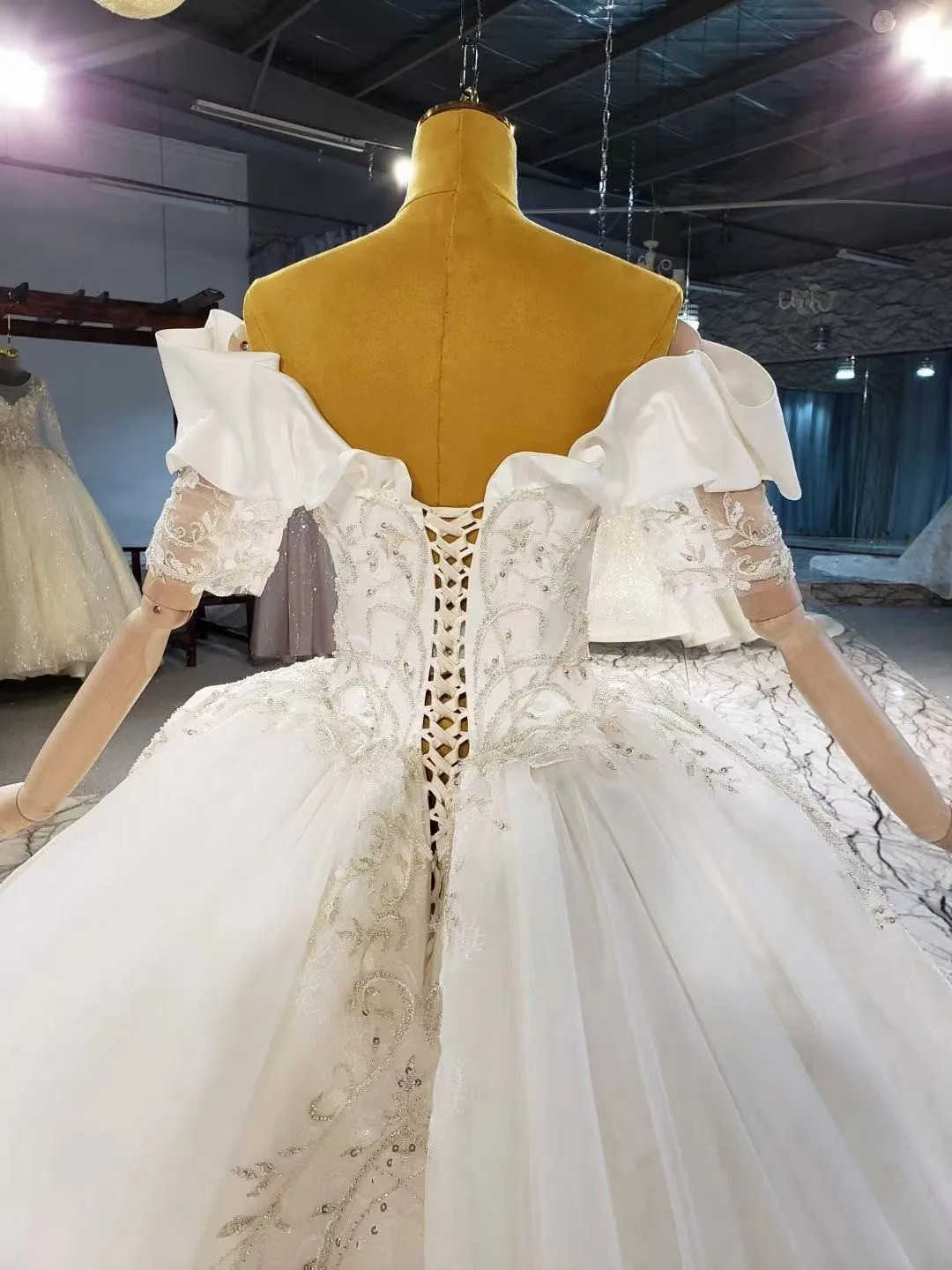 

Plus Size Wedding Dress 2021 New Bride Heavy Beads Luxury Lace Embroidry Of Super Fairy Dream Satin Vestidos De Novia