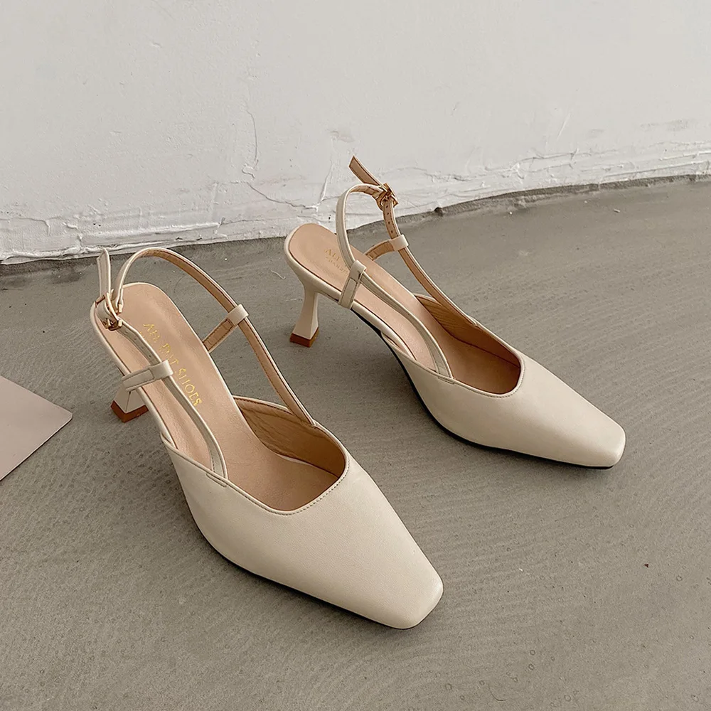 

Sandals Straps Female Shoe 2021 Summer Square Toe Buckle High Heels Girls Beige New Fashion Closed Retro Low Elastic Band Stile