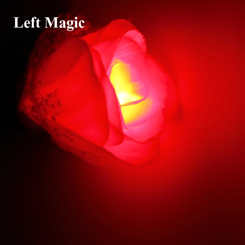 1 комплект светильник-вспышка с розами включает в себя светильник на палец