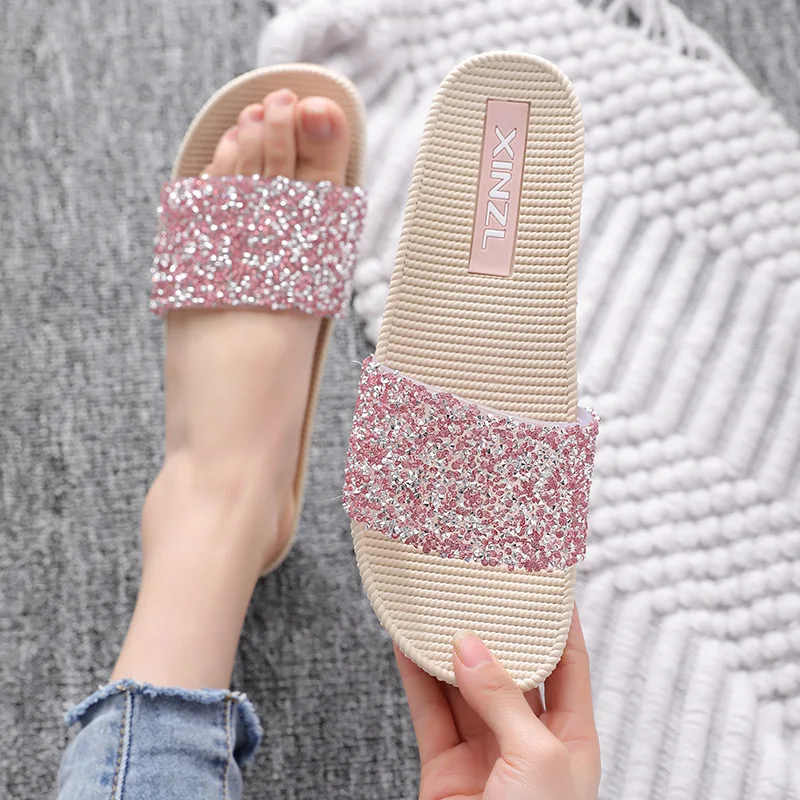 Новинка Летняя женская обувь Верхняя одежда Женские пляжные шлепанцы на толстой