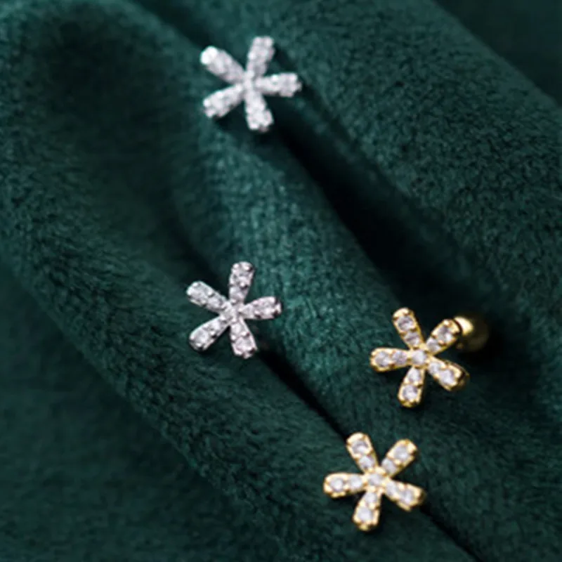

2021 Simple Fresh Five Petal Floweres Women CZ Shiny Zircon Stud Earrings Fashion Charm Women's Wedding Engagement Jewelry