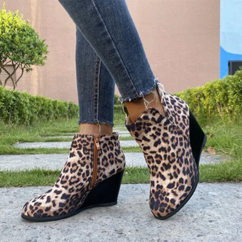 Женские ботильоны увеличивающие рост Модные женские полусапожки из флока на