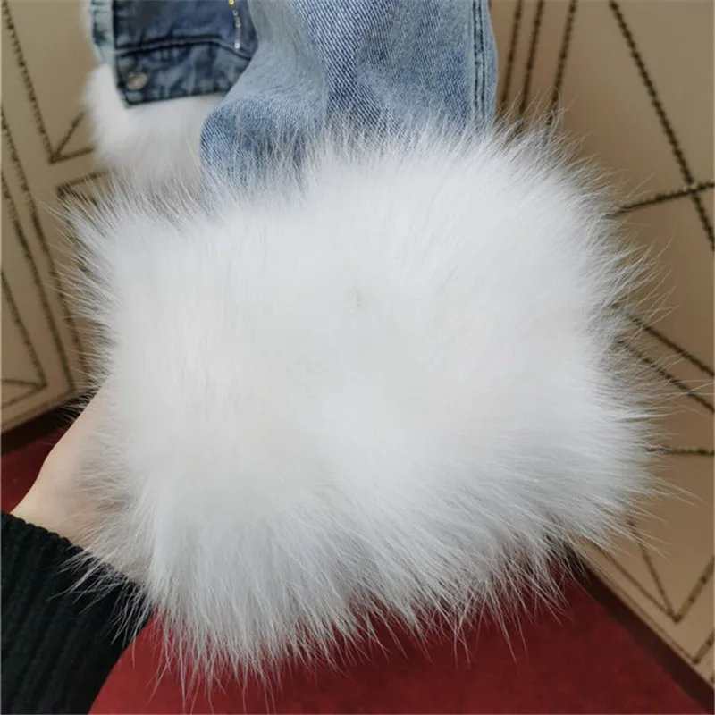 Женская зимняя куртка из натурального меха лисы с подкладкой 90% утиного пуха |