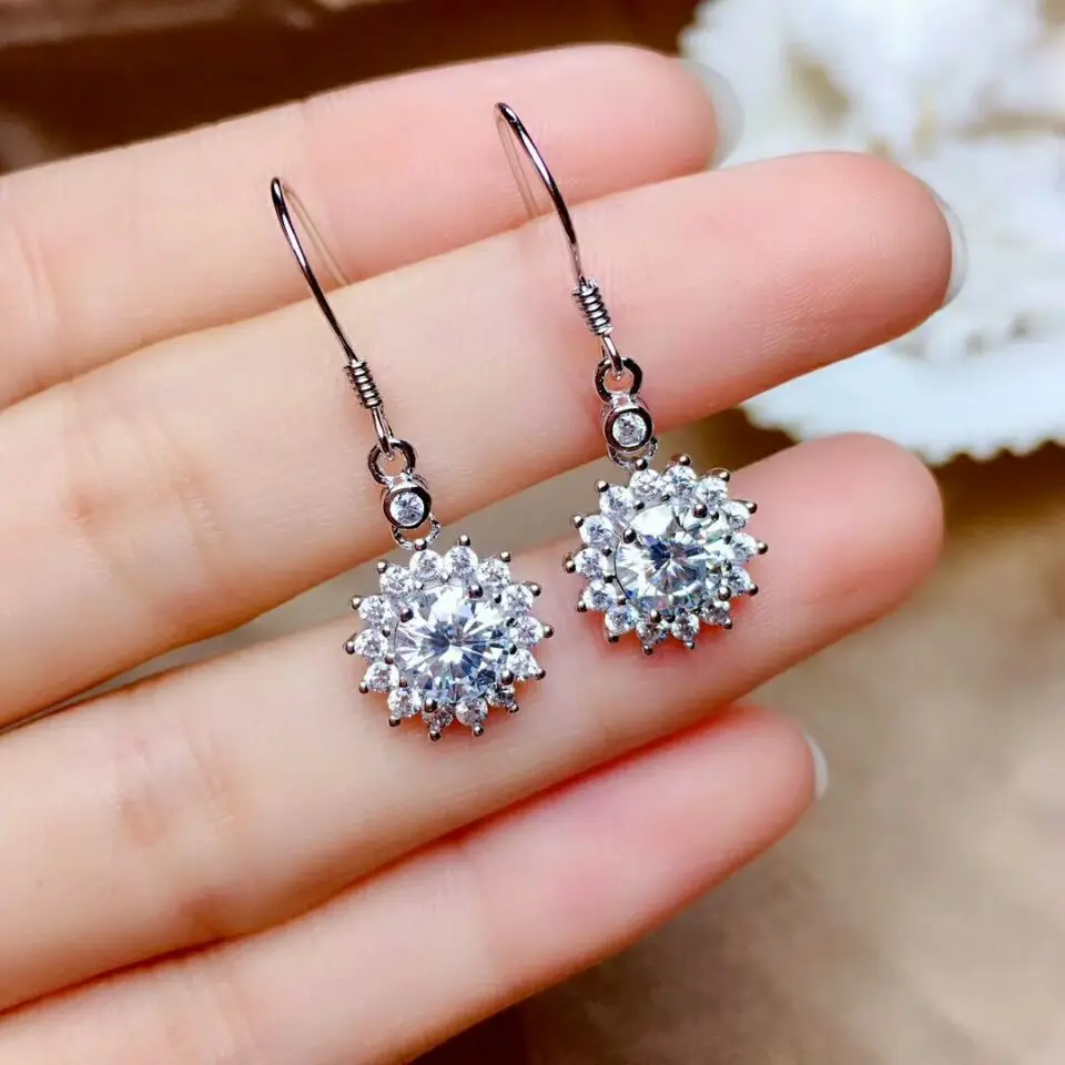

[MeiBaPJ]Top Quality 6mm Moissanite Luxurious Drop Earrings 925 Sterling Silver Fashion Ear Dtuds Fine Jewelry for Women