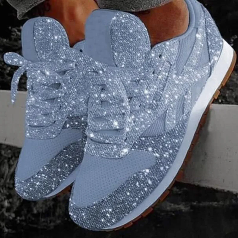 Light blue Женские осенние Блестящие Кроссовки; повседневная обувь на плоской подошве; яркие цвета; обувь на шнуровке; легкая мягкая женская обувь с губкой; NSE7337 - Цвет: Light blue