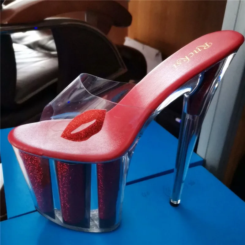 Полностью прозрачные официальные туфли со стразами соблазнительные на очень