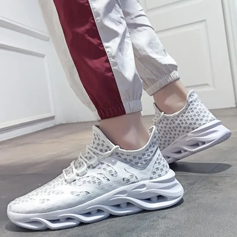 

2021 Mens Running Shoes for Men Blade Sneakers Outdoor Sport Athletic Shoes Professional Training Shoes Flying Woven Tide Shoes