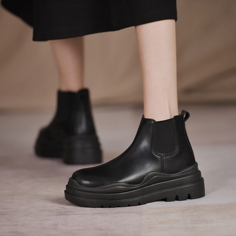 

Женские черные кожаные ботинки-челси на толстой платформе, с круглым носком
