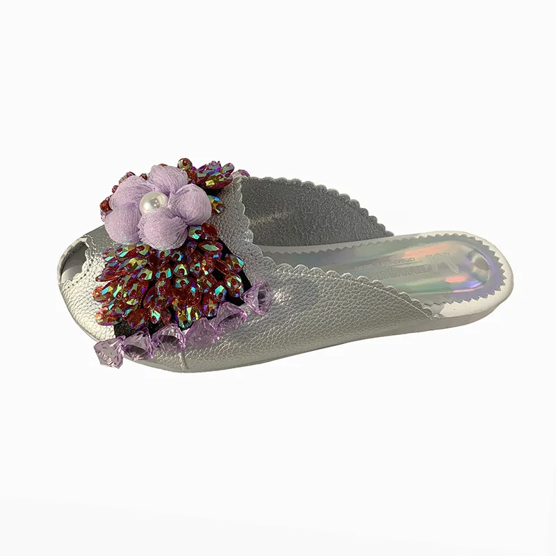 

Slippers Casual Cover Toe Flat Shoes Female Slipers Women Flower String Bead Big Size Slides Luxury Summer 2021 Bling Floral PU