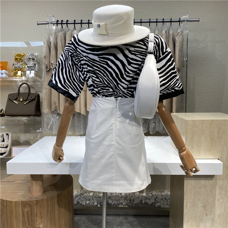 

2021 Modern Fashion Irregular Button Pocket Splicing Hip Wrap Skirt Slimming Versatile Work Outfit Wind Skirt