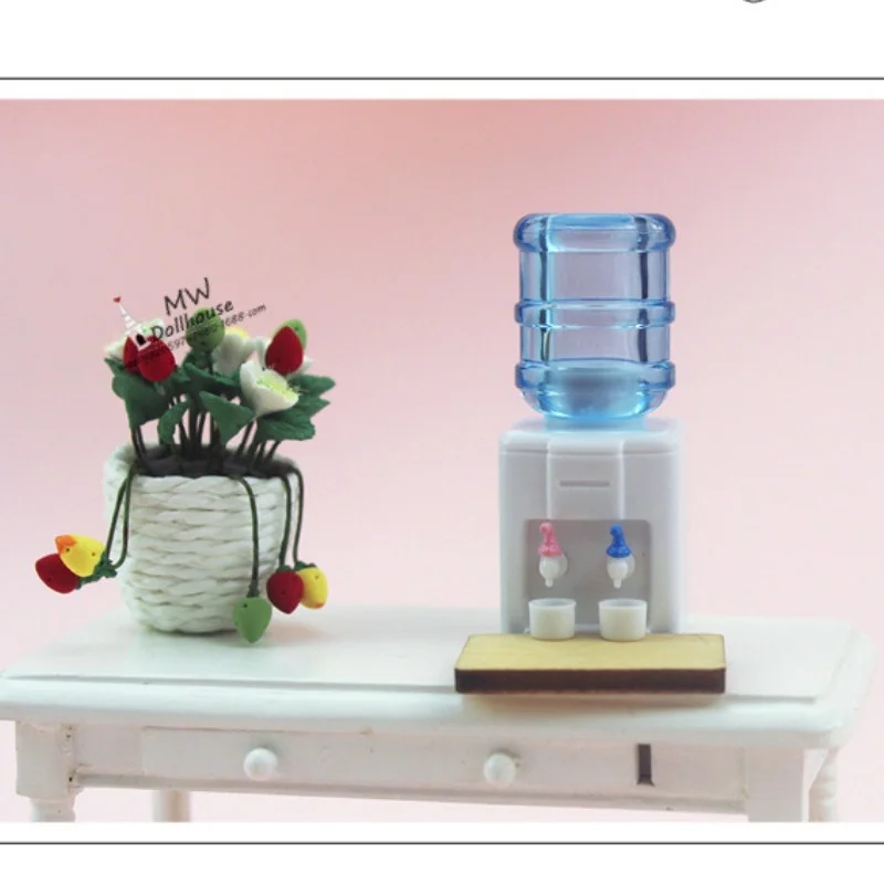 

Miniature Food Play Scene Model Mini Accessories Mini Water Dispenser