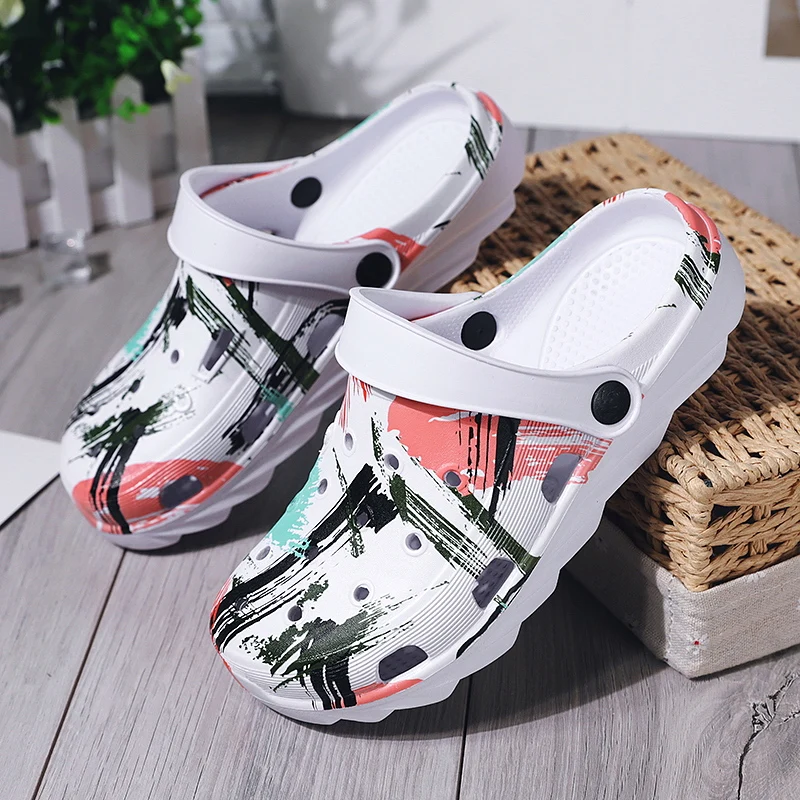 

Men Summer Sandals Hole Shoes Casual Outdoor Garden Shoes Clog Non-slip Crocks Slipper Light Flip Flop Fashion Croc for Men EVA