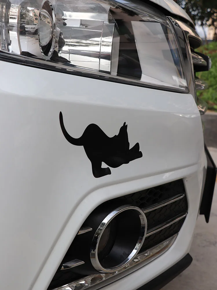 

ZTTZDY 16.6*10.1CM A cat that stretches Car Decal Vinyl Sticker Black/Silver ZJ4-0136