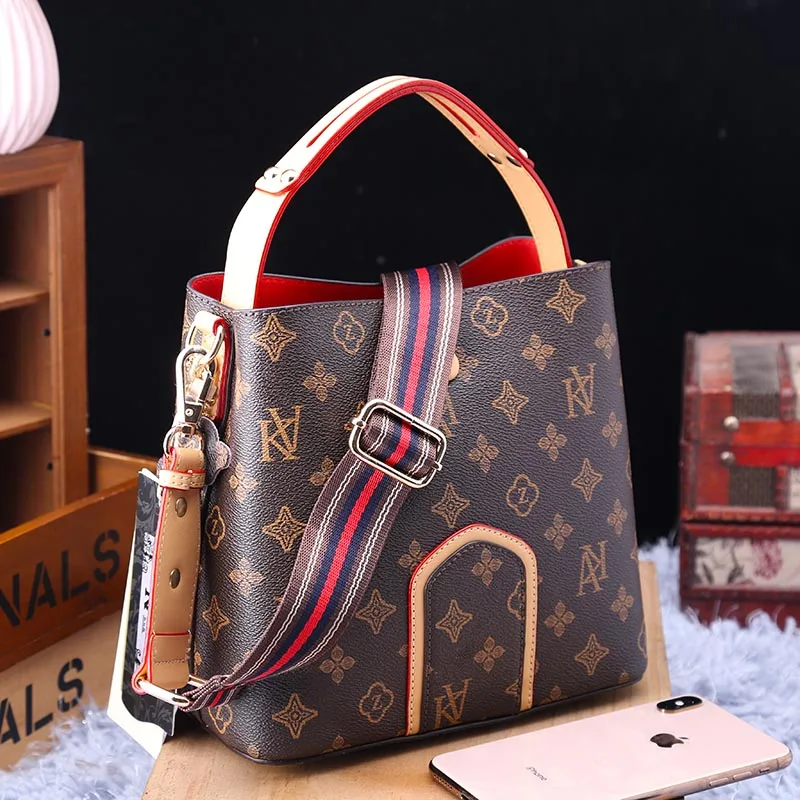 

Bucket Bag Women 2020 New Fashion Handbag Casual Wild Straps Shoulder Messenger Bags High Quality Genuine Leather Women Handbags