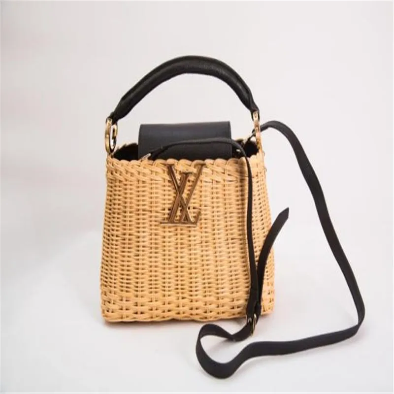 

2021 Rattan Woven Leather Ladies Bao Teng Woven Tote Cross Body Bag