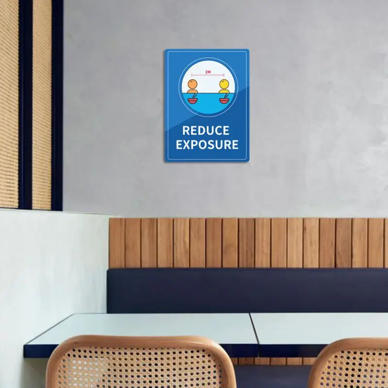 Наклейки на пол с защитой от скольжения в обществе наклейка надписями для